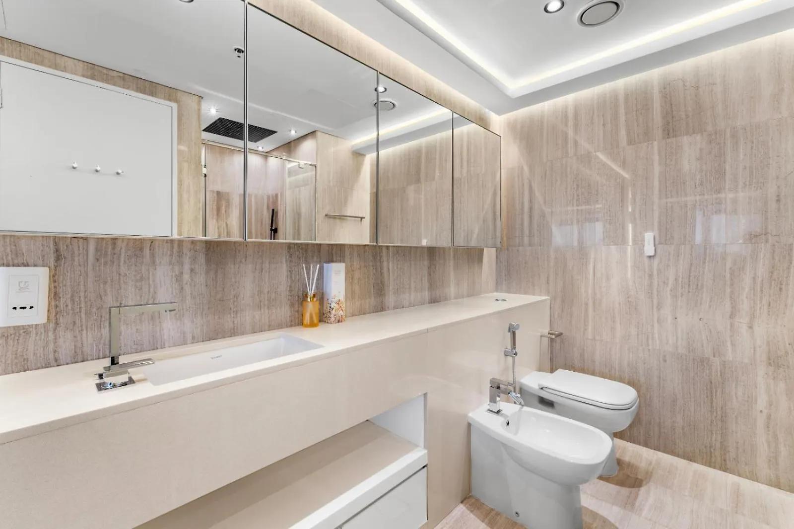 Palazzo Versace Luxury Living - 1Br Apt Dubai Apartment