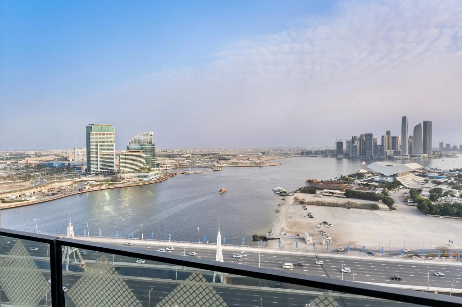 Palazzo Versace Luxury Living - 1Br Apt Dubai