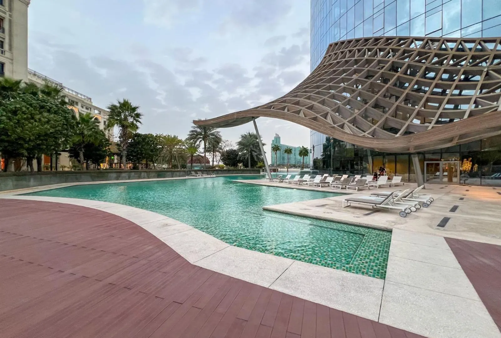 Palazzo Versace Luxury Living - 1Br Apt Dubai